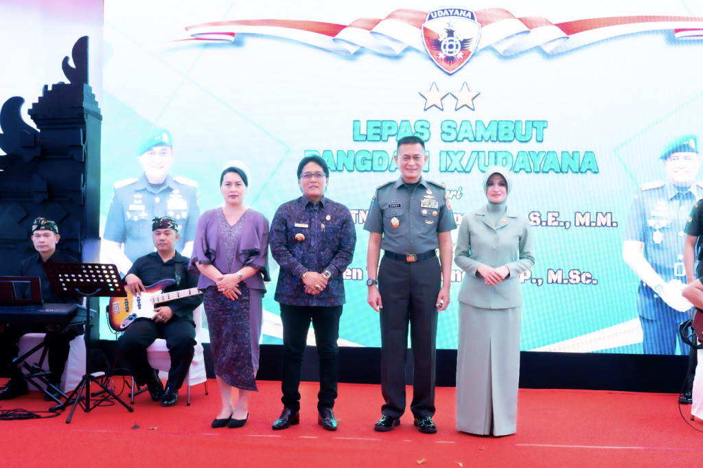 Hadiri Undangan Khusus Acara Lepas Sambut Pangdam IX Udayana